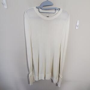 SUPER SOFT cream‎ colored sweater size medium